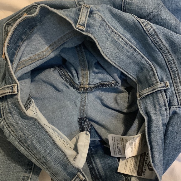 LEVI’S CLASSIC STRAIGHT JEANS - Picture 6 of 9